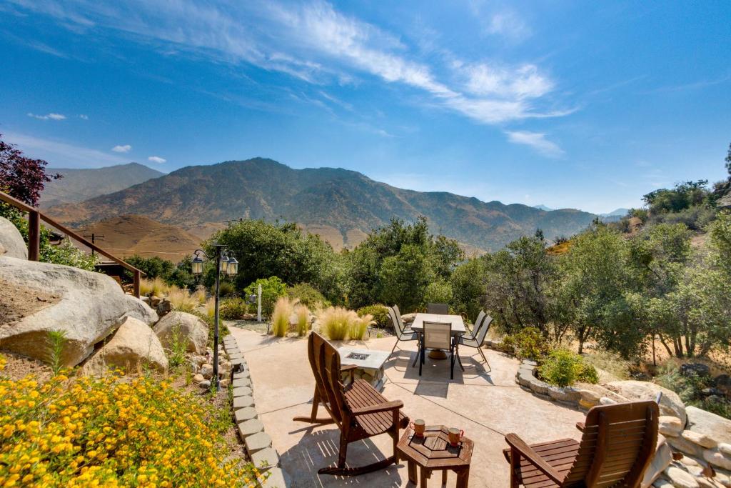 Stunning Kernville Home with Patio and Epic Views!