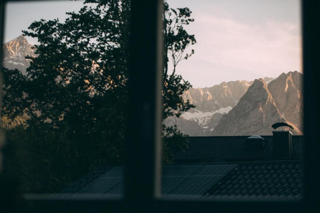 Boutique ChaletS Alpi mit Sauna & Kino - 4
