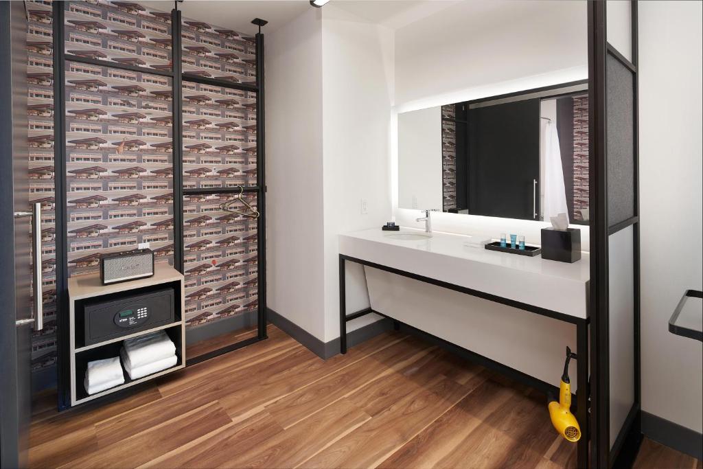 Aloft Orlando International Drive photo