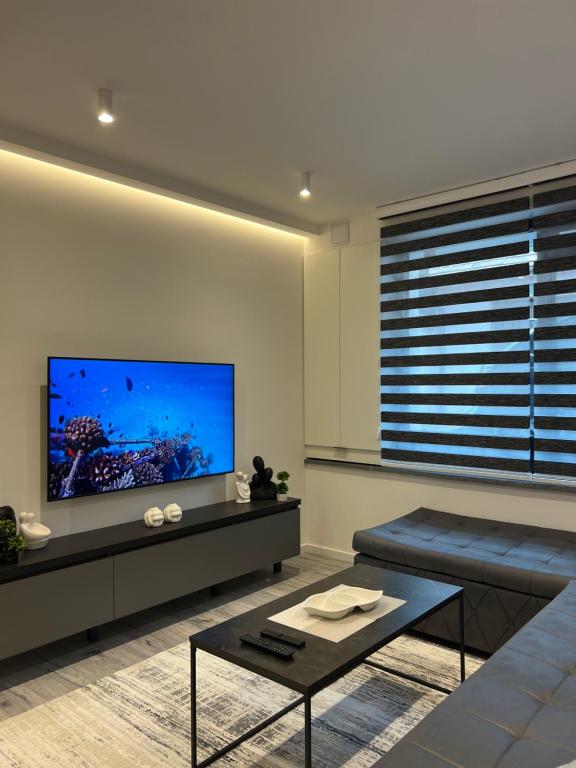Tao Apartment, Sarajevo - Free Parking & Private Garage - 2