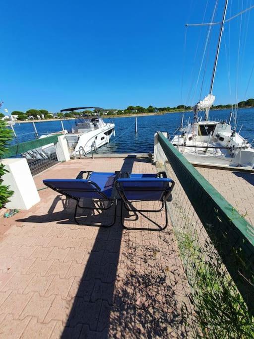 Marina La Plagette RDC appontement XL parking - 1