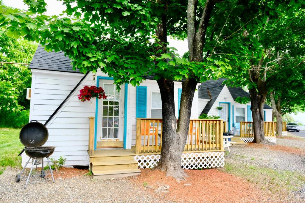 The Landings Inn and Cottages at Old Orchard Beach — Hotel in Old Orchard Beach (ME)