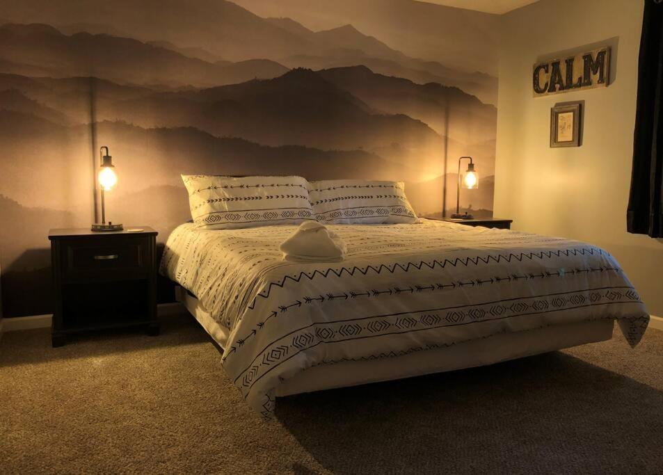 1 mi to Dollywood mins to all attractions & GSMNP, Sevierville