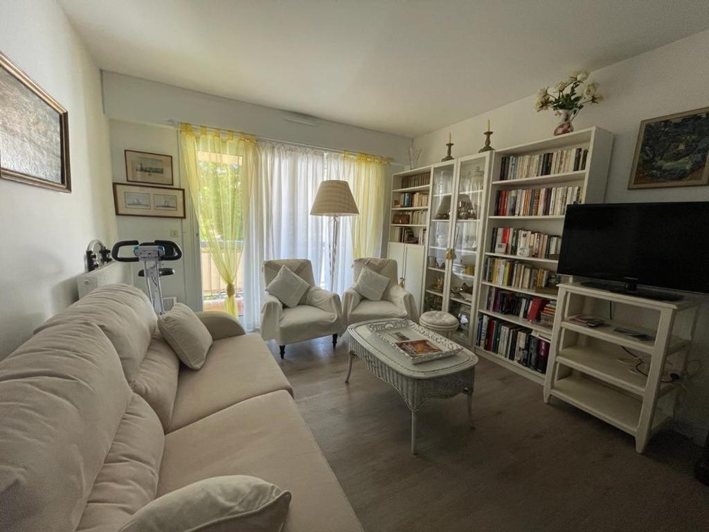 Arcachon: Appartement T2 avec Accès Direct à la Plage, Terrasse et Parking Privé - FR-1-474-59 - 1