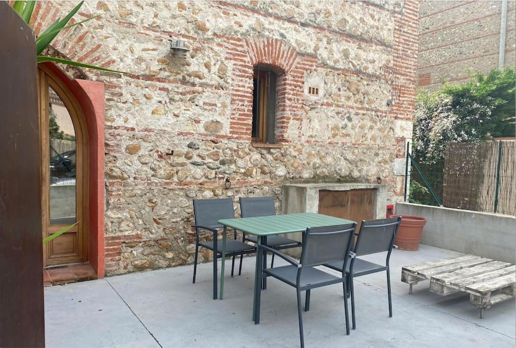 Charmante maison en pierre dans mas