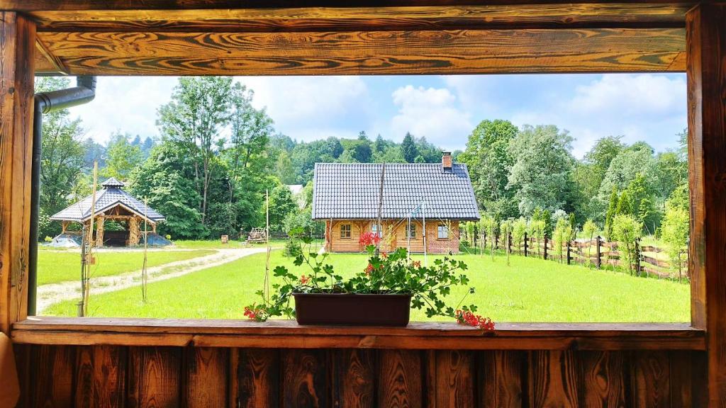 Osada Strusie Jajo w Bieszczadach photo