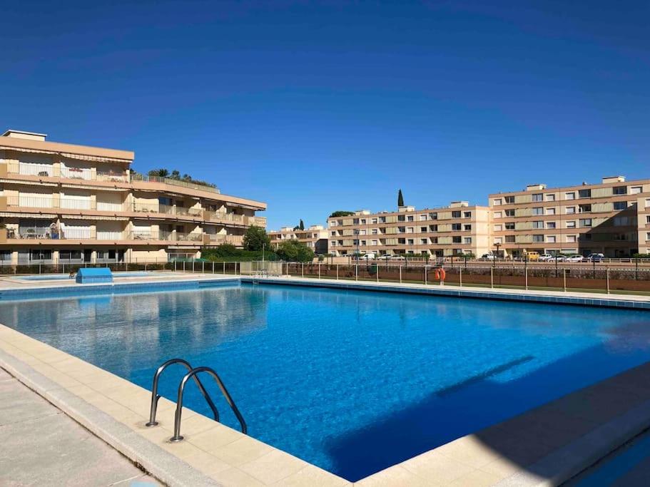 Appartement climatisé avec piscines proche mer - 1