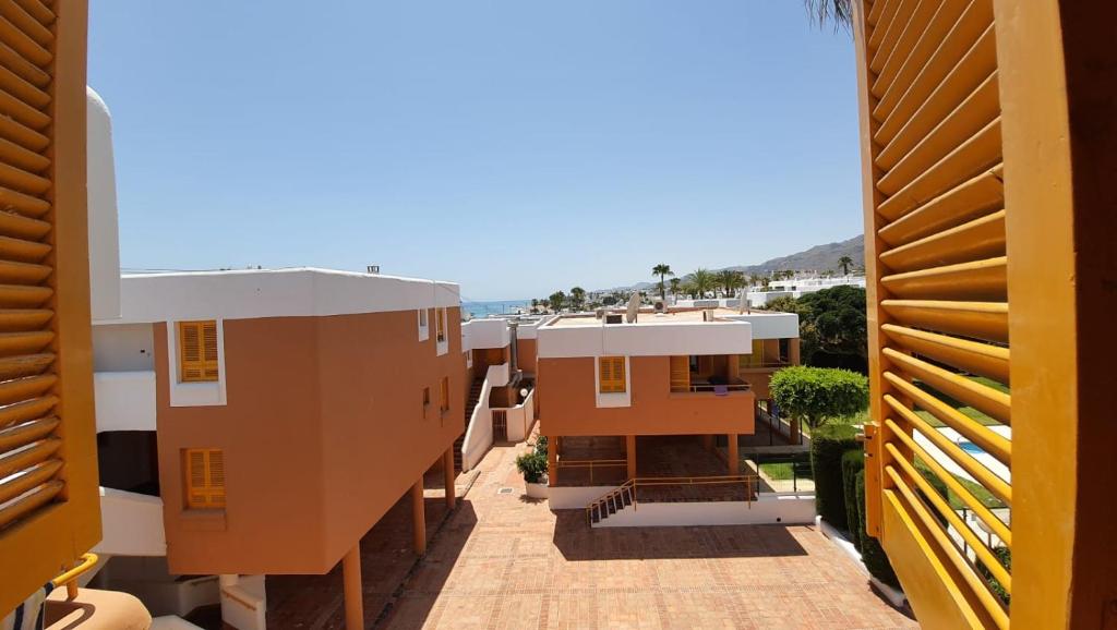 APARTAMENTO CON PISCINA EN MOJACAR PLAYA - 2