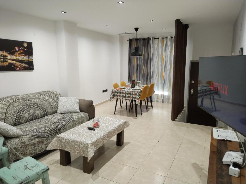 CastelPlace beach con plaza de Garage incluida, free parking and AC - 2