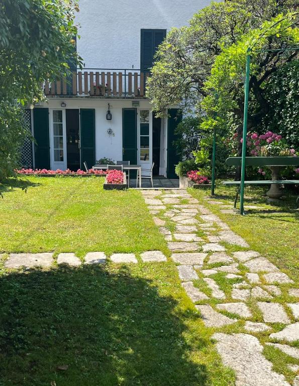 Casa Gelsomino -Casa with garden, near the Lake - 1