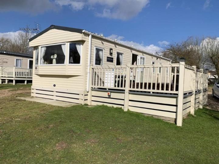 Prime Location & Luxurious Hot Tub, Tattershall photo 5