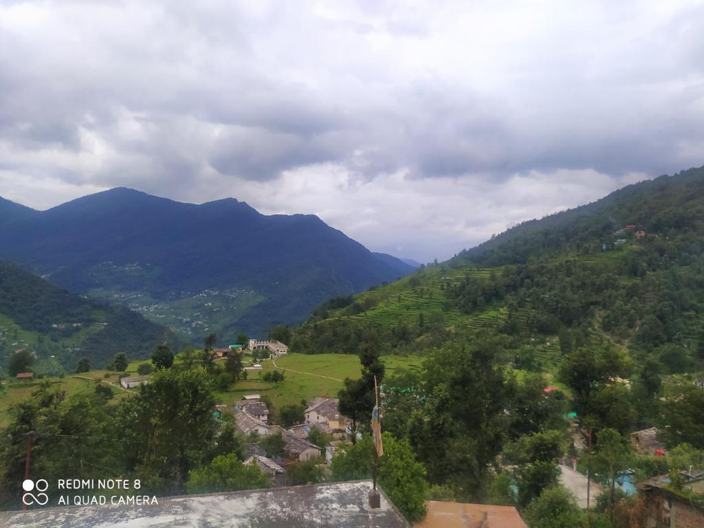 Ridhi Homestay Sari photo