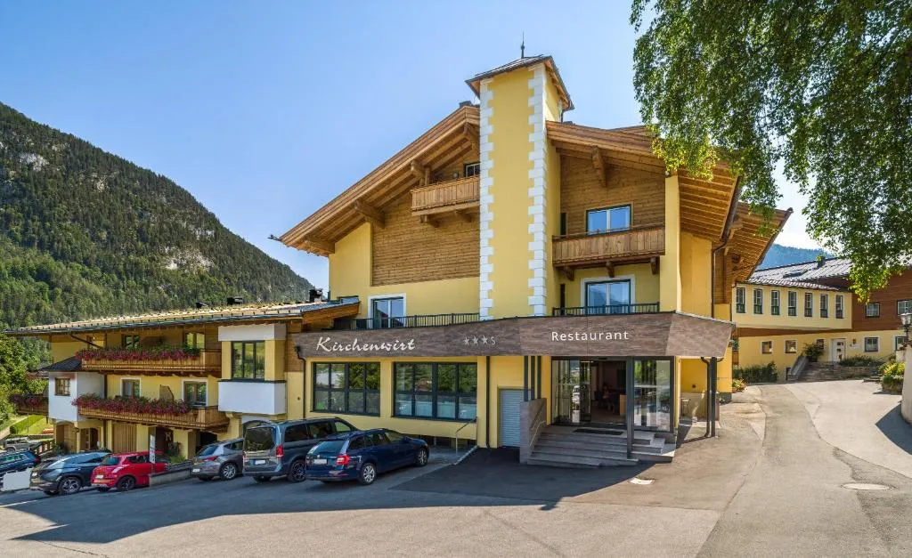Landhotel Kirchenwirt, hotell sihtkohas Unken