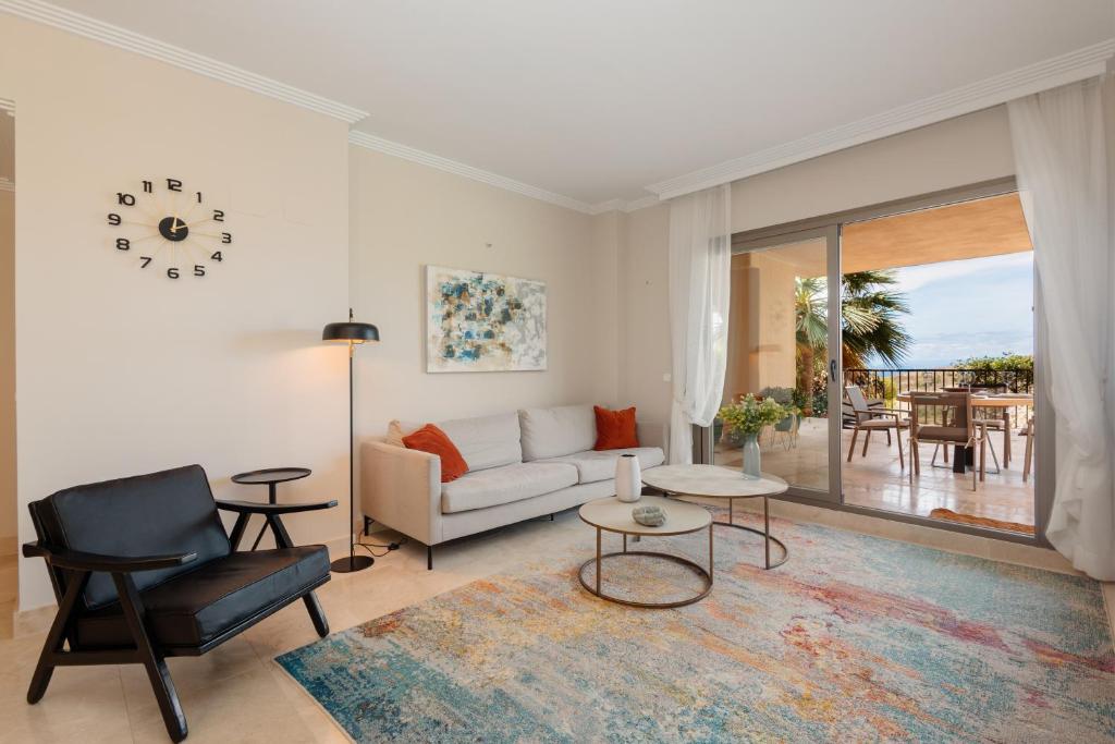 Beautiful apartment, with private terrace in Benahavís, Marbella - 2