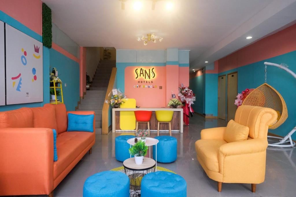 Lobby, Sans Hotel City Inn Solo by RedDoorz in Surakarta