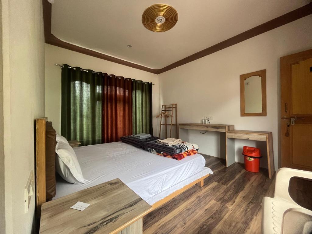KHARCHUNG GUEST HOUSE photo