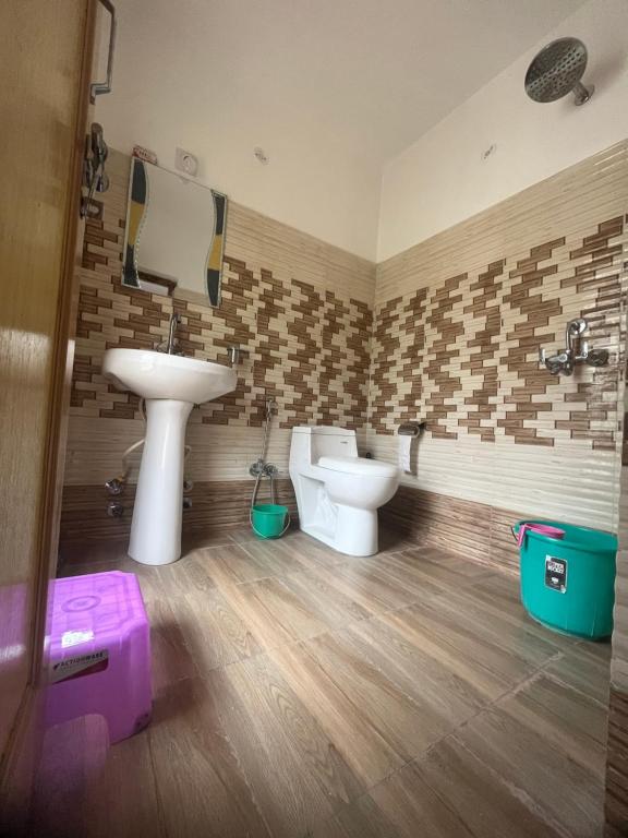 KHARCHUNG GUEST HOUSE photo