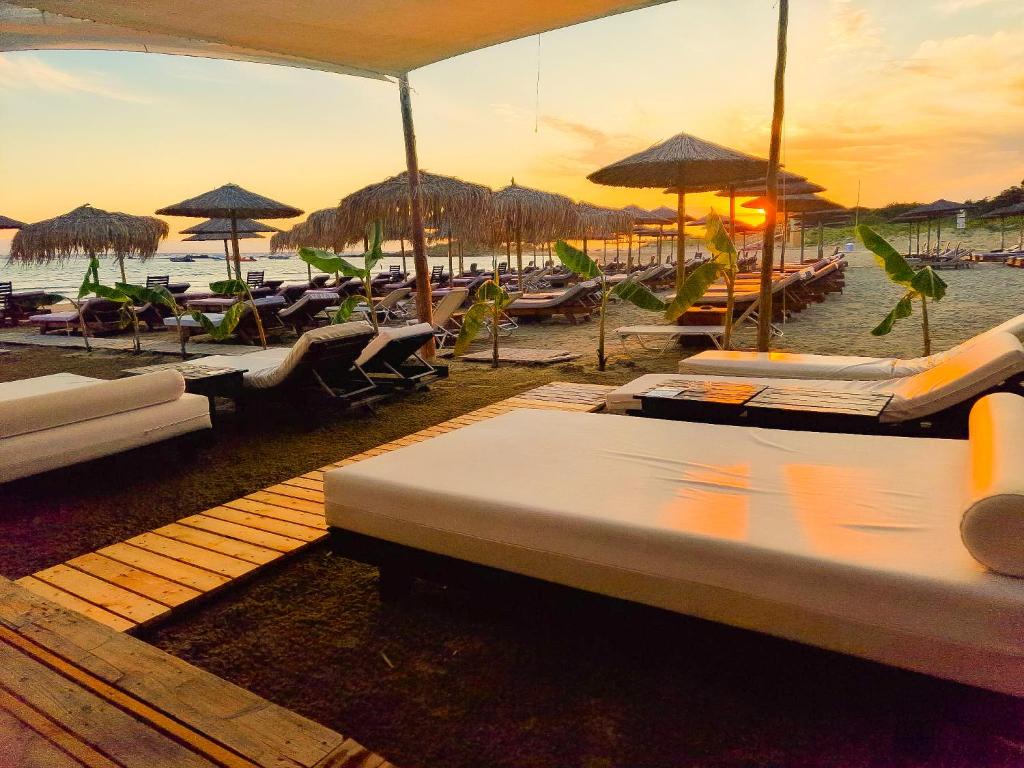 Brati II Beach Hotel photo