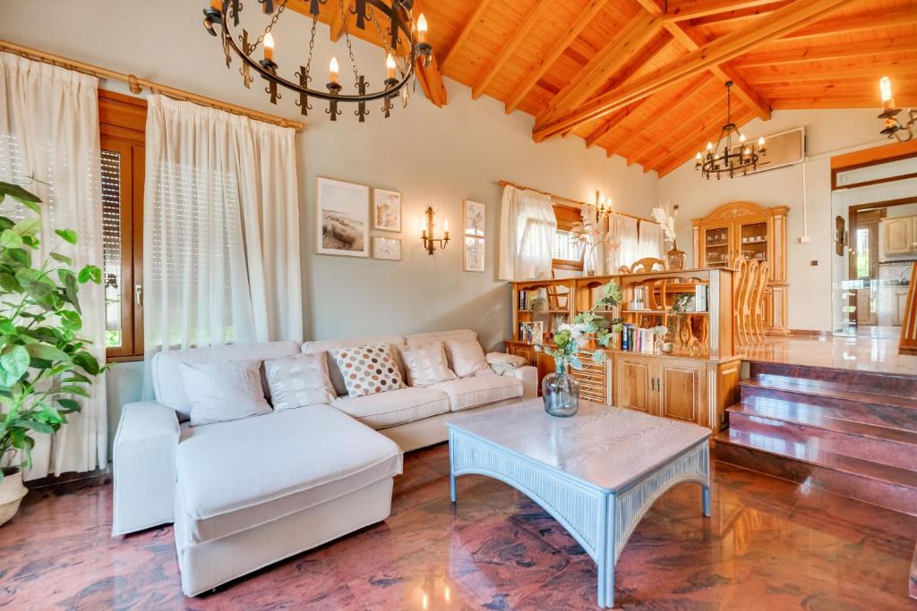 VB Goya 7BR Andalusian Villa by the marina - 5