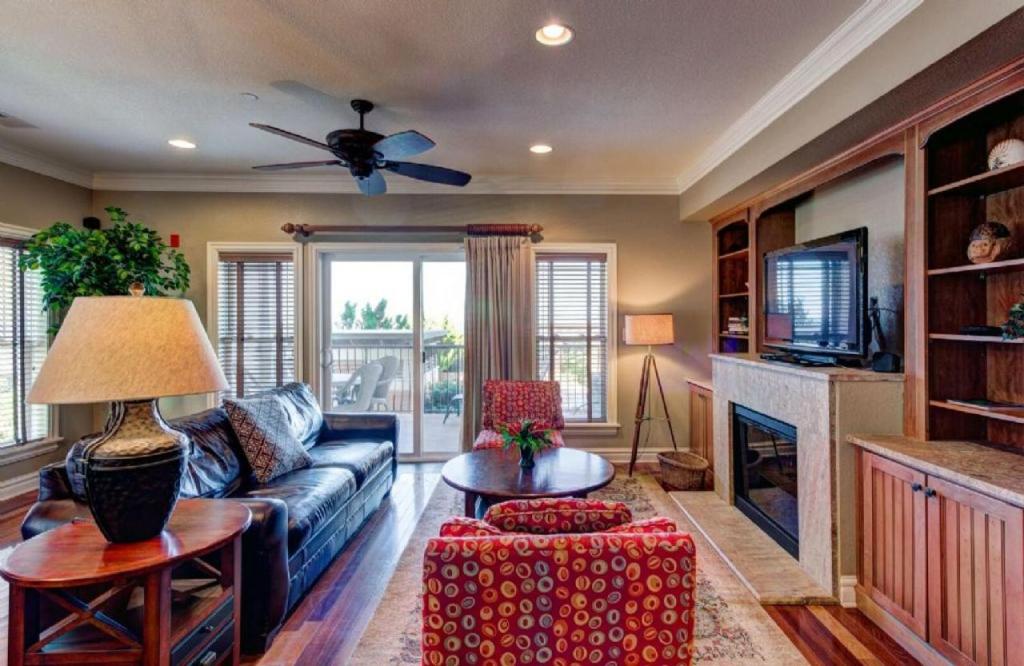 CSC2R - Dolphins Den, Kill Devil Hills