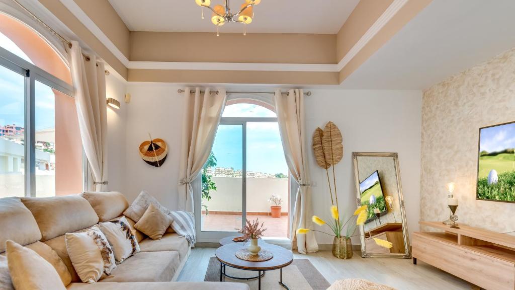huge penthouse seaviews gateaway - 5