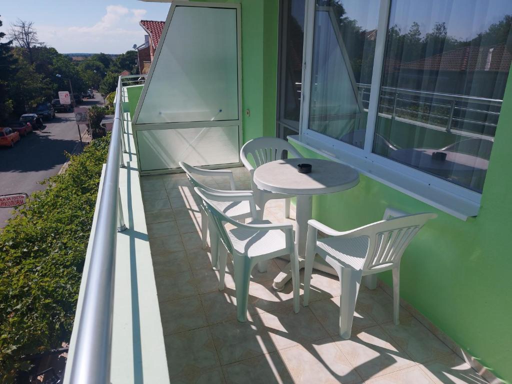 Balcony/terrace, Guest House Nikolovi in Lozenets