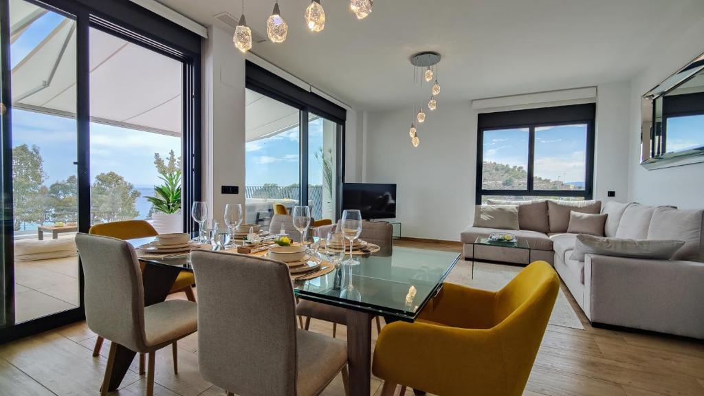 ALLONBAY sea front luxury penthouse - 3