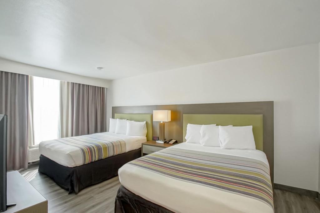 Country Inn & Suites by Radisson, New Orleans I-10 East, LA photo