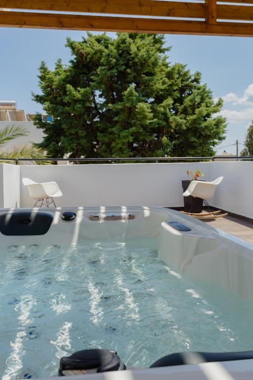 Belmare Hotel — Swimming pool in Lardos, South Aegean