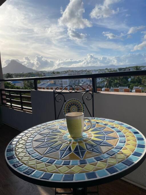 Spacious beach property in Flic en Flac, Flic-en-Flac