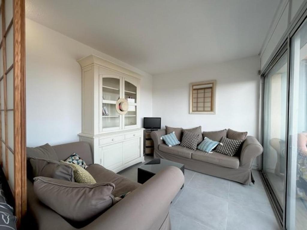 Appartement T2 cabine avec parking sécurisé à 200m de la plage - FR-1-388-178 - 4