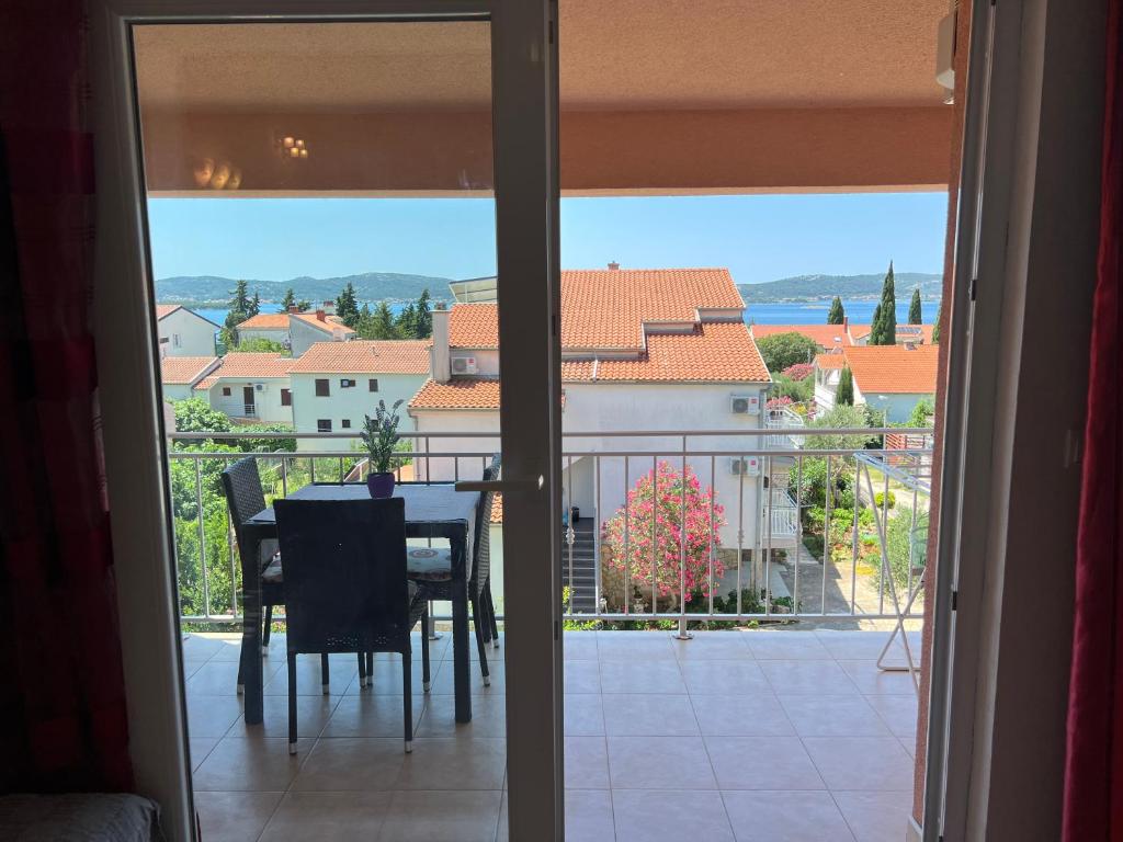 Apartmani Roje Sveti Filip I Jakov 전경
