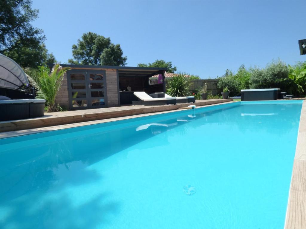 VILLA DREAM LANDES Piscine tempérée-Jacuzzi-5 suites parentales - 3