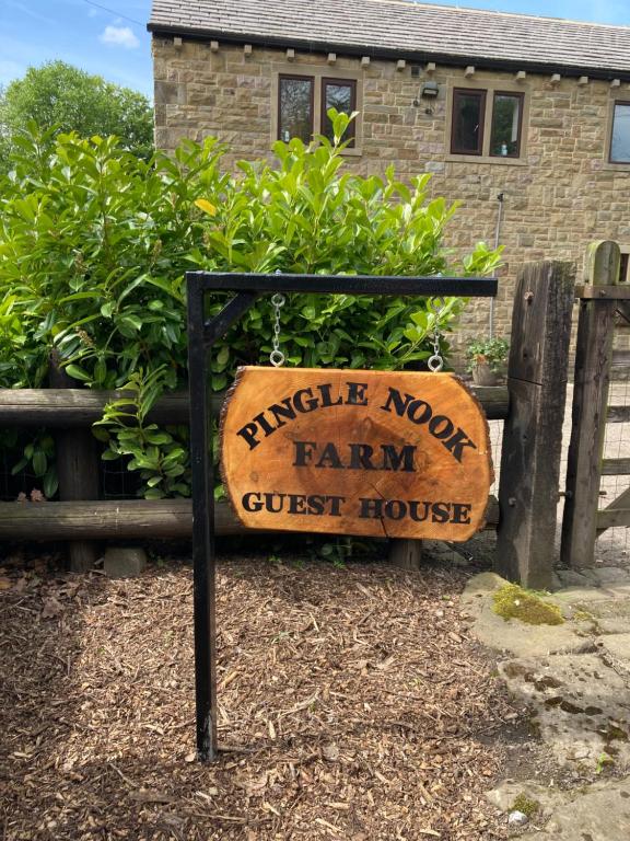 Pingle Nook Barn, Denby Dale photo 7