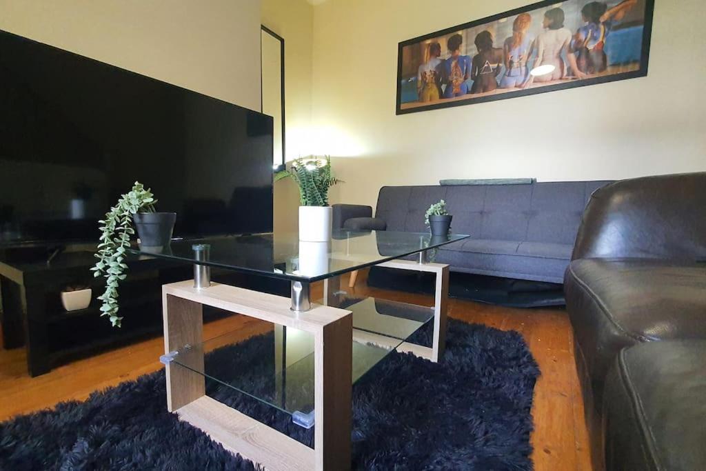 Free Netflix, Large House, Great Price, Cardiff