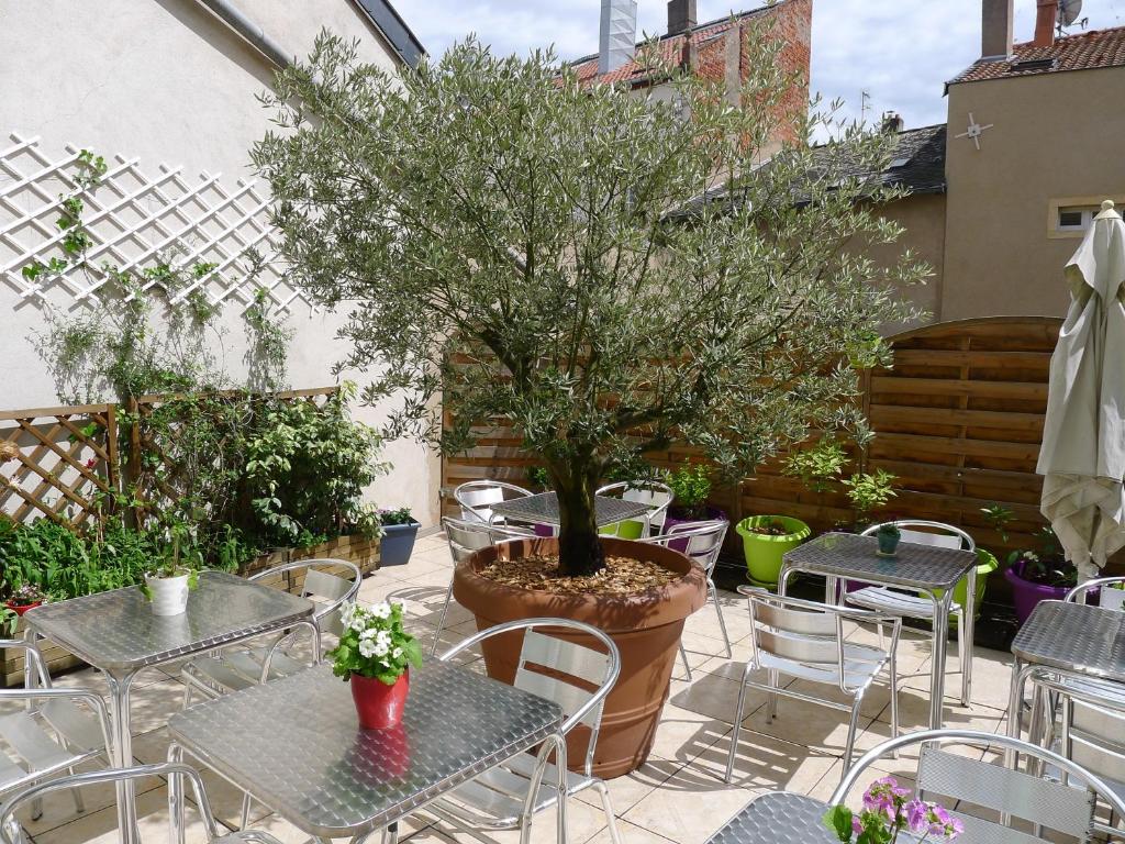 Logis-Hotel des Oliviers — Hotel in Thionville