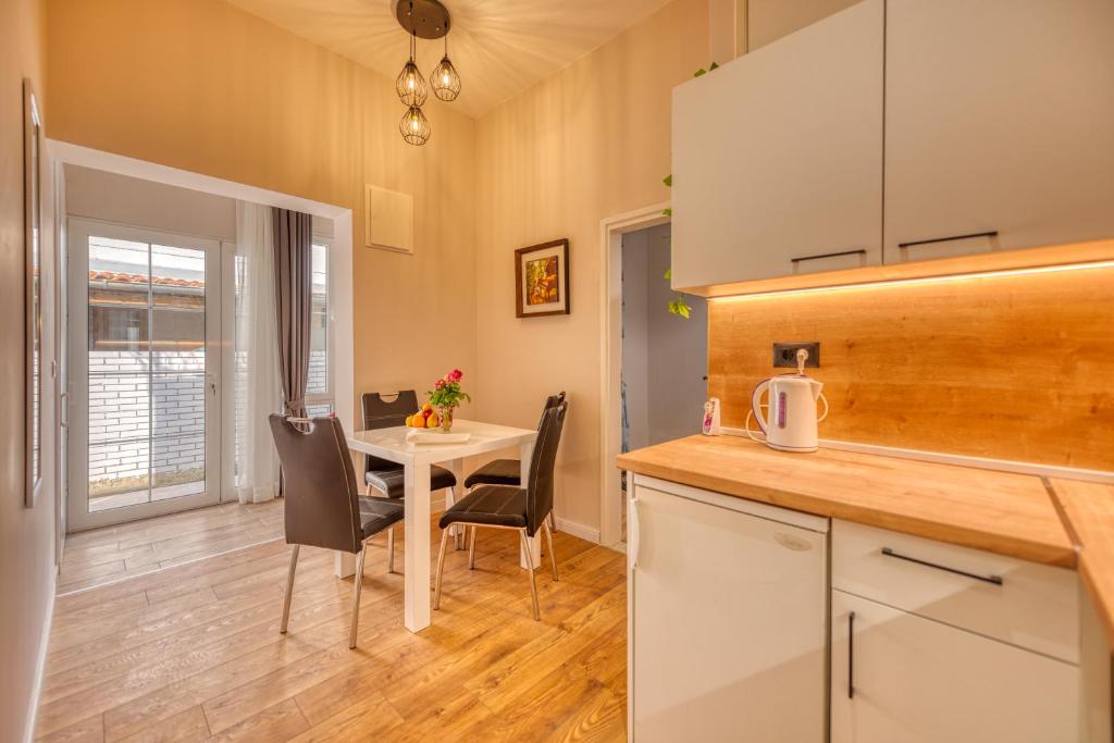 Apartments Vujosevic - 5