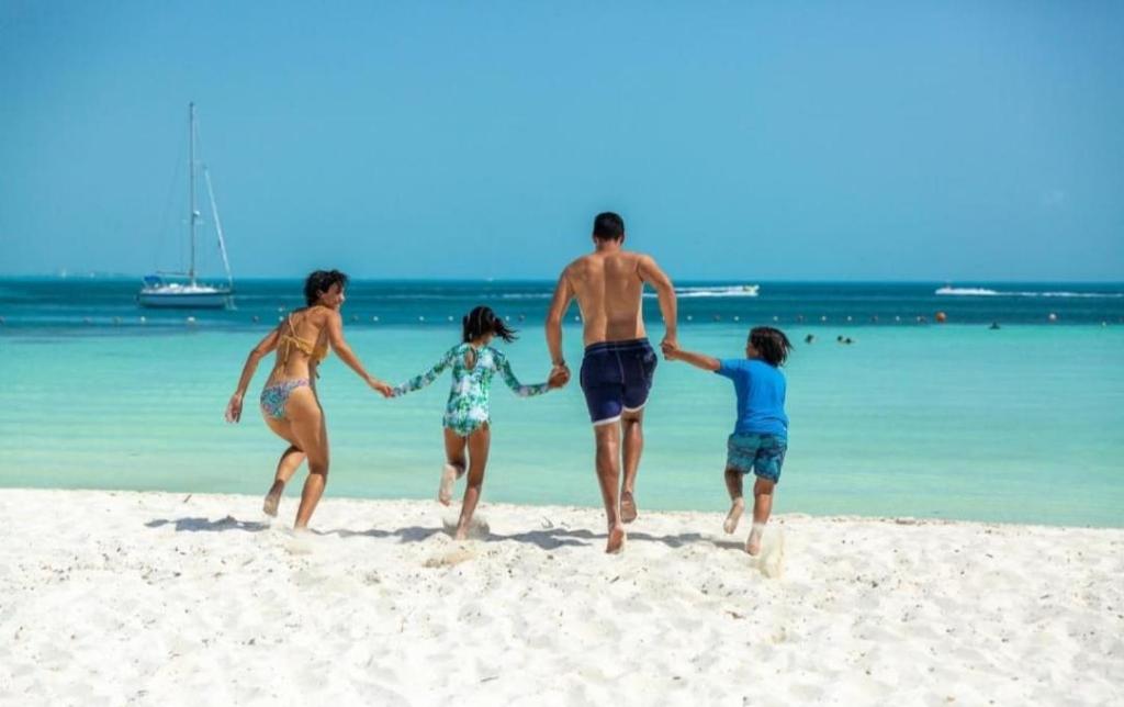 Viento Suites Cancun photo