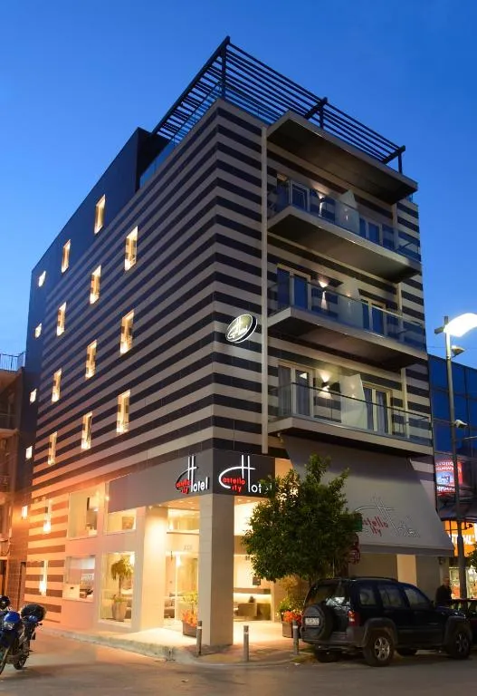 Castello City, hotel in Patra
