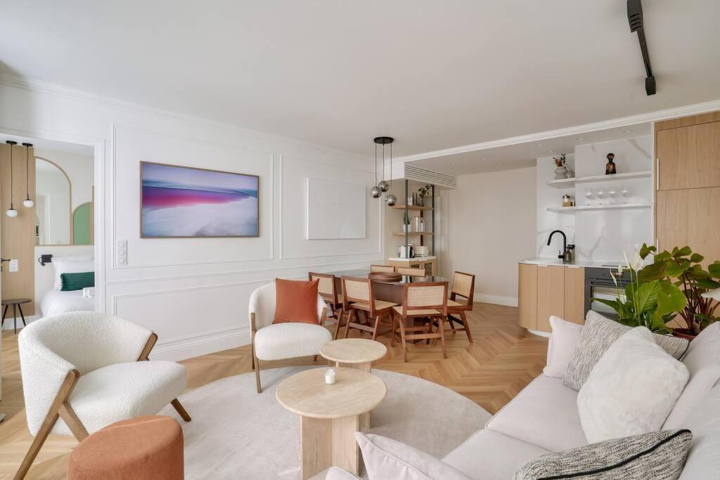 Amazing apartment for 6 in the center of Paris - 2