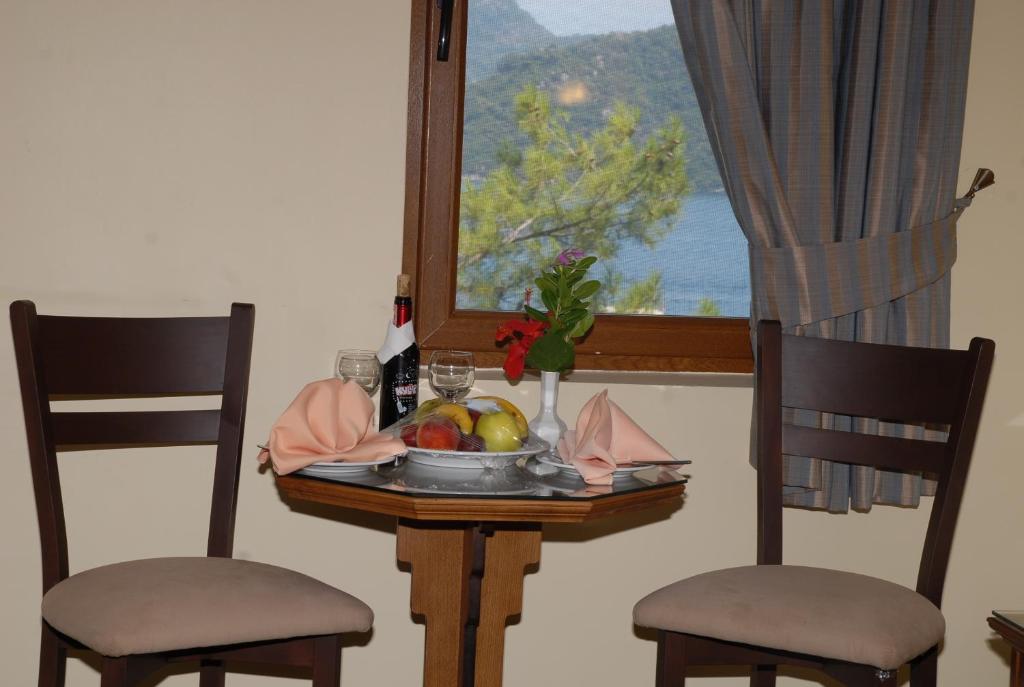 Marmaris Park Hotel — Restaurant & bars in Marmaris, Mugla