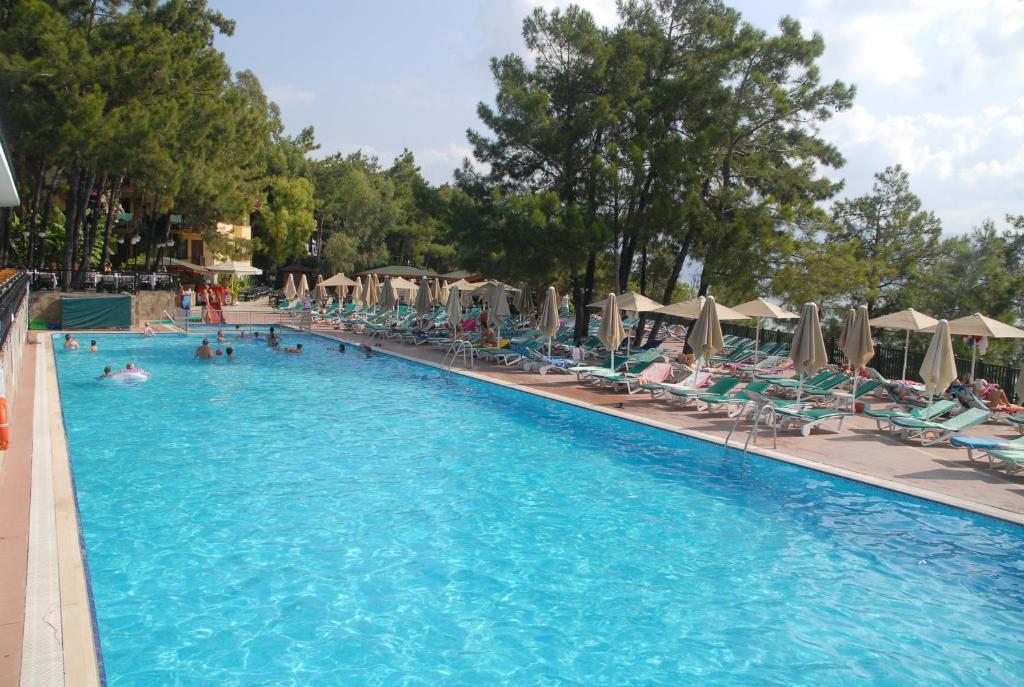 Marmaris Park Hotel — Swimming pool in Marmaris, Mugla