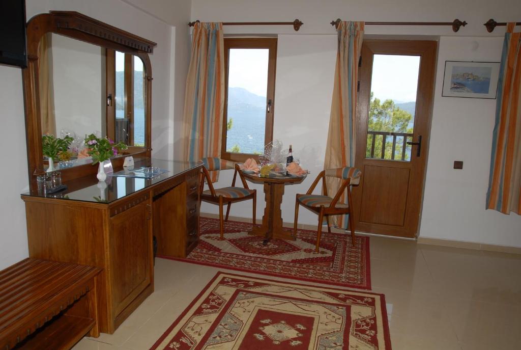 Marmaris Park Hotel — Hotel rooms in Marmaris, Mugla