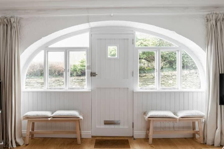 No 9 Rowden, Noss Mayo