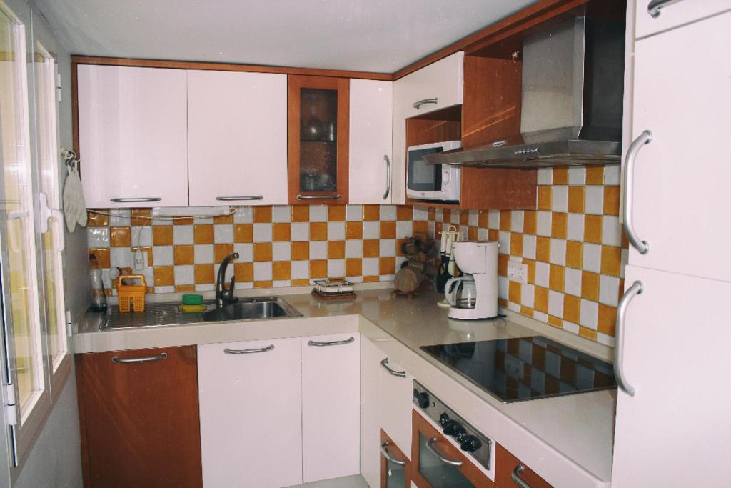 PENTHOUSE WITH LARGE TERRACE IN CENTER OF CÁDIZ - 4