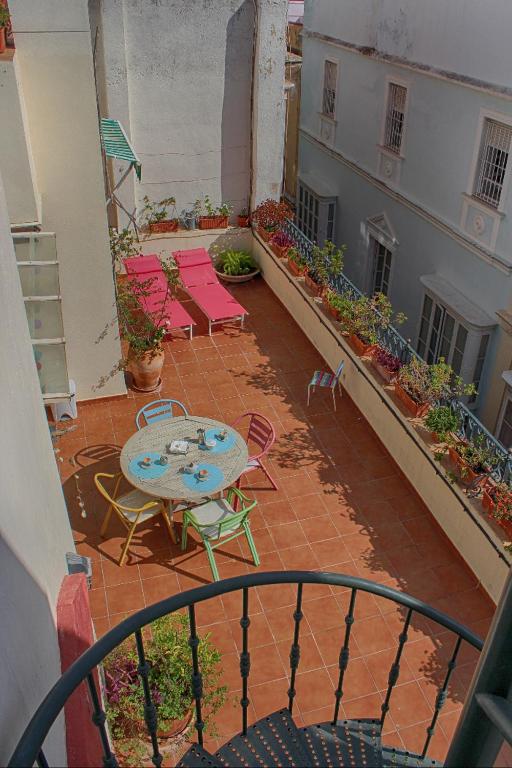 PENTHOUSE WITH LARGE TERRACE IN CENTER OF CÁDIZ - 3