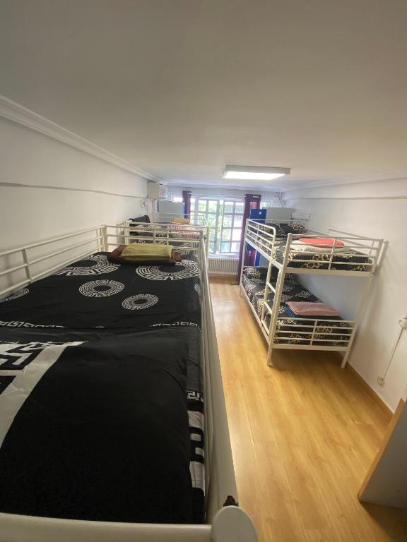 Hostal Madrid Paradise photo