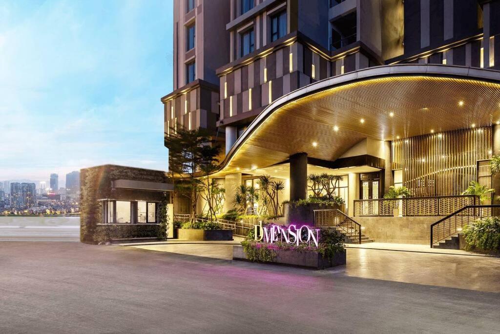 3bed resortstyle in central D1/pool/gym/cigar room