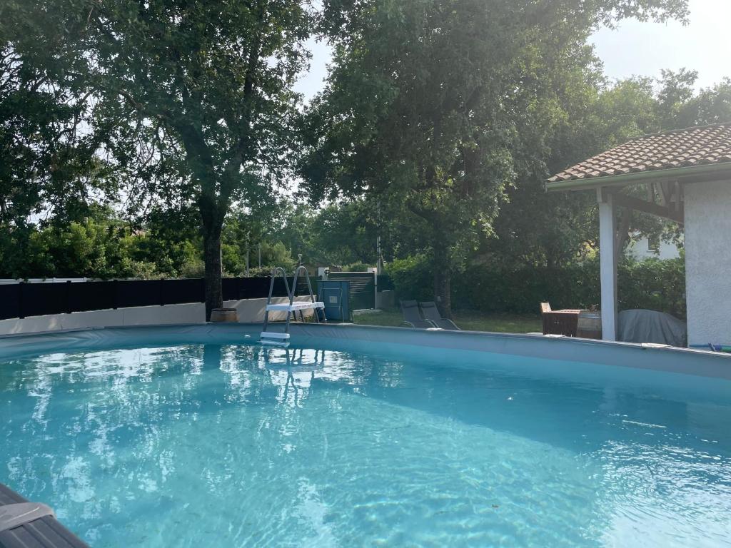 Villa au calme avec piscine, grand jardin et studio indépendant - 3