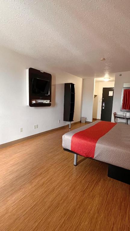 Motel 6-Regina, SK photo